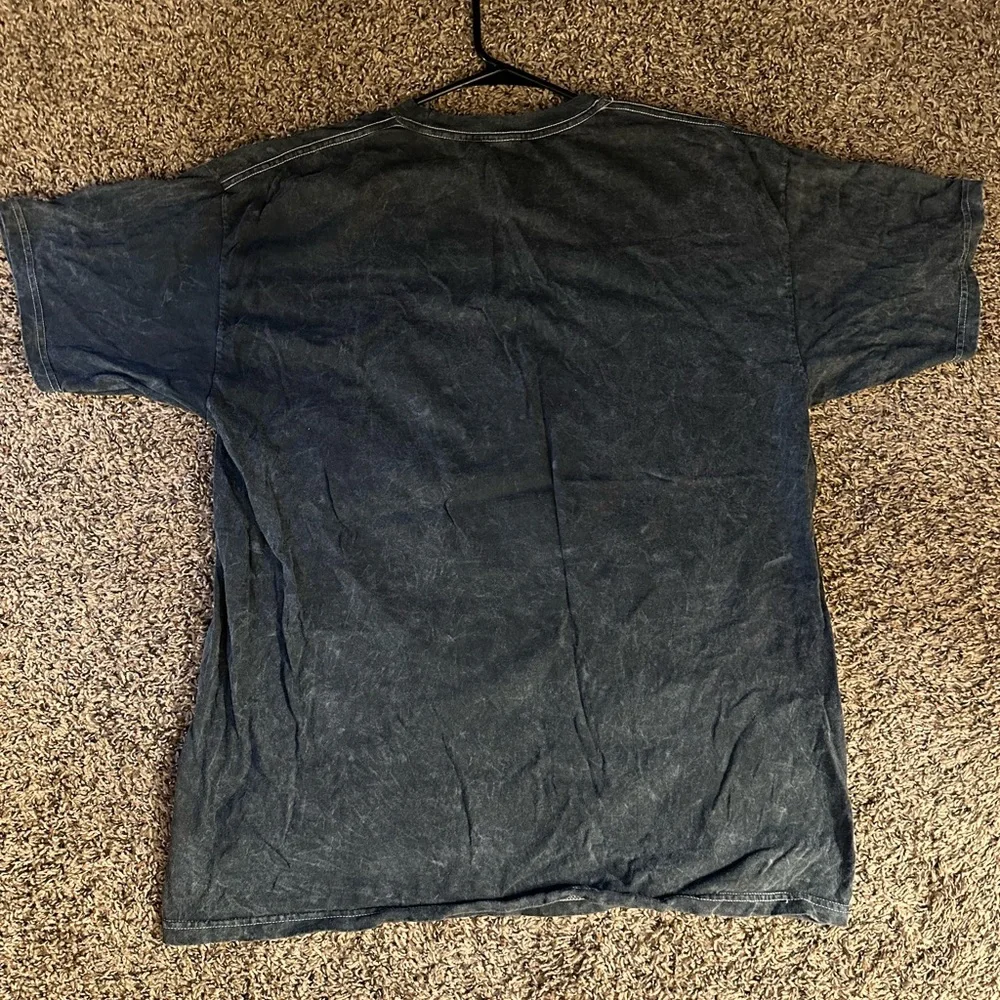 Hot Topic Twilight Tee - Picture 2 of 3